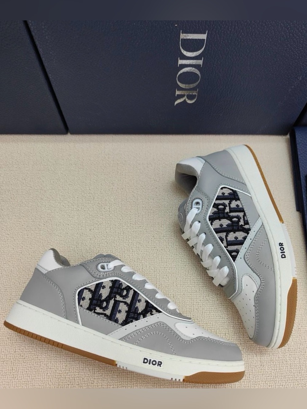 Dior Men's Low-Top Sneakers in Light Gray with Dior Oblique Canvas